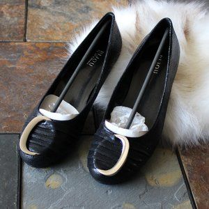 NWT - BIJOU, Black kitten heels, size 6